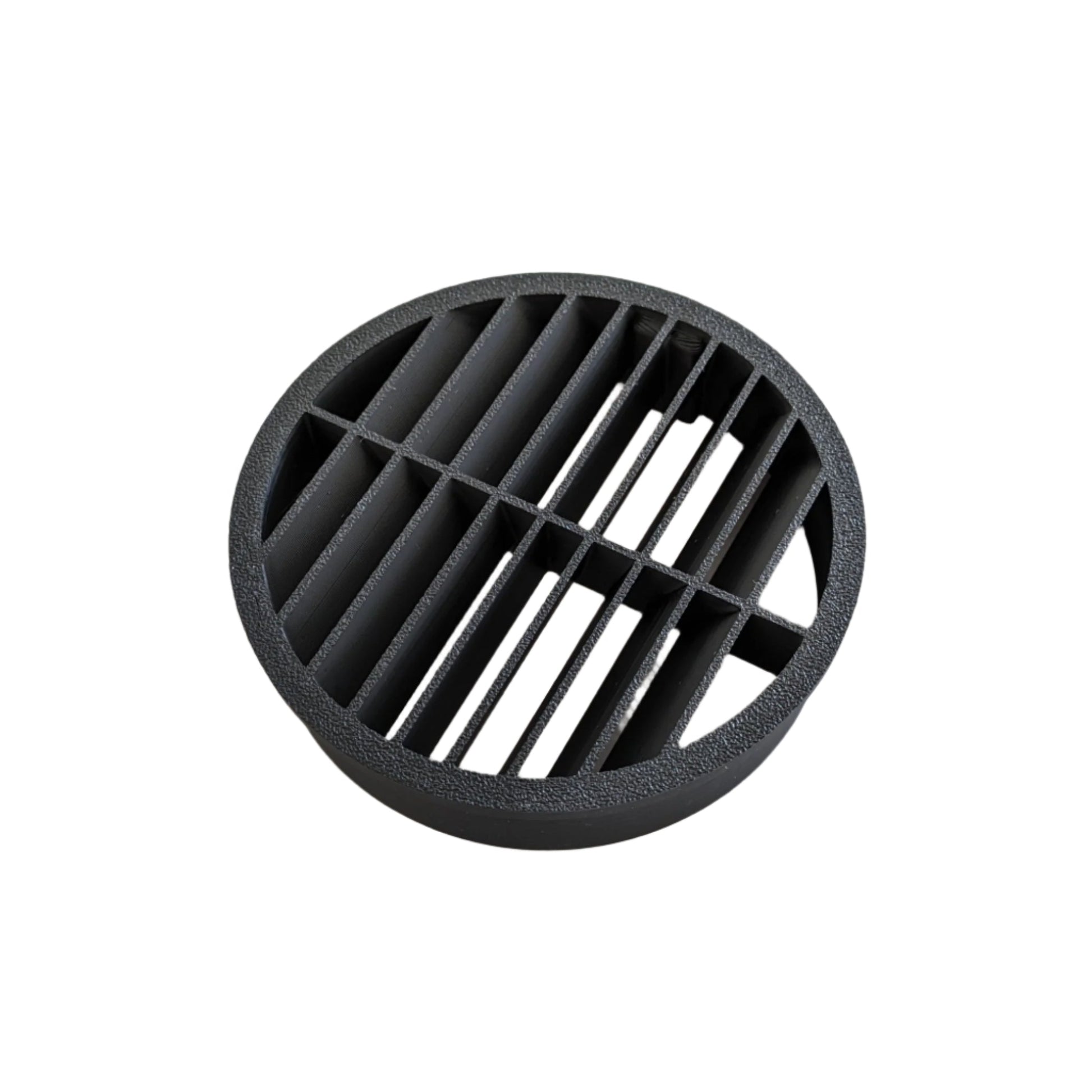 4x Demister Vent Set 390699 NEW Range Rover Classic — Complete set of 4x Demister vent for your Range Rover Classic. DIRECT replacement for 390699 compatible with Range Rovers from 1970 to 1993 (Hard Dash). The originals are prone to breaking when exposed to high temperatures and sunlight and are no longer available. Made of stronger, heat and sunlight resistant materials.
