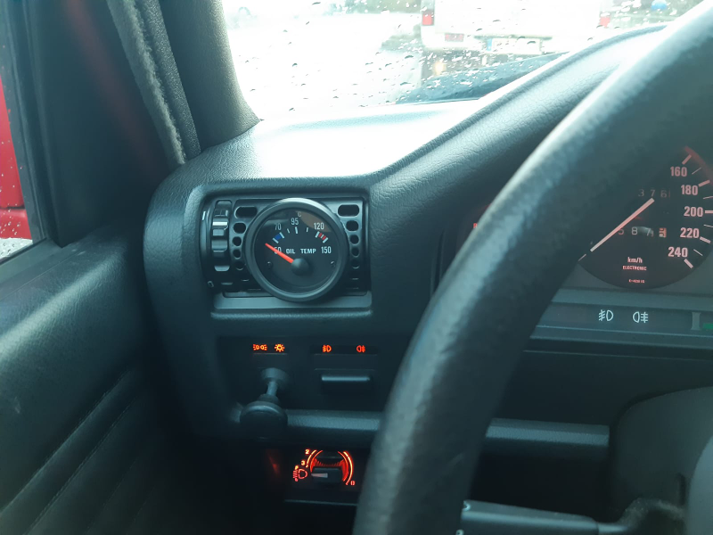 Gauge Vent for BMW E30 — This replaces any of the vents for an BMW E30 and will fit a 52mm gauge.