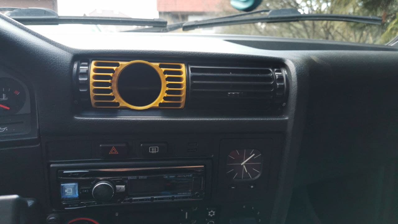 Gauge Vent for BMW E30 — This replaces any of the vents for an BMW E30 and will fit a 52mm gauge.