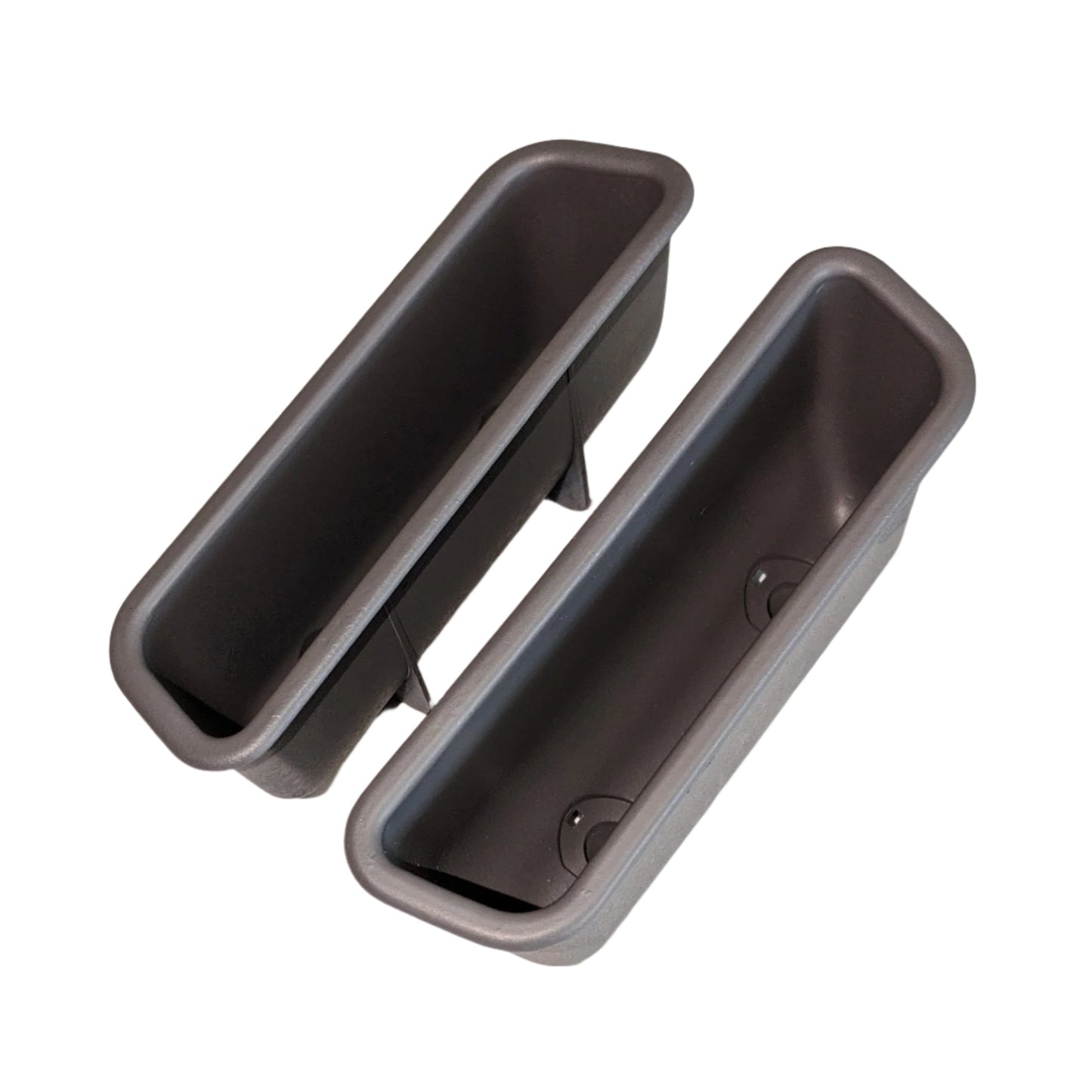 Range Rover Classic 1987-1995 Interior Door Pull Handle MXC1306 MXC1306AUK MXC1306LUL — Interior Door Card Pull Right and Left, Front and Rear Handles for Range Rover Classic County up to 1995 production. Available Colors: - Tan ( MXC1306AUK ) - Winchester Grey ( MXC1306LUL )