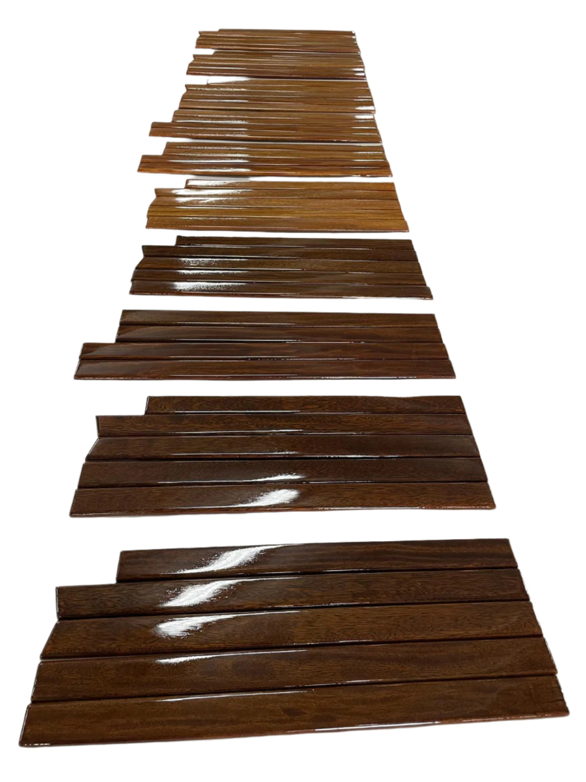 Range Rover Classic- Kit Wood Trim - Soft Dash & Hard Dash — Restore your interior to its original luxury finish with this genuine wood trim kit for the Range Rover Classic. Available in light or dark tone , each kit includes OEM-spec trim pieces for either the Soft Dash (1994–1996) or Hard Dash (pre-1994) models. 🔹 Soft Dash Kit Fits: Range Rover Classic 1994–1996 (Soft Dash models) Includes: BTR9463 – Front Left Door Trim BTR9464 – Front Right Door Trim BTR9465 – Rear Left Door Trim BTR9466 – Rear Right…