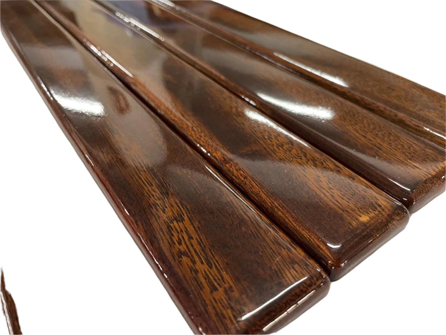 Range Rover Classic- Kit Wood Trim - Soft Dash & Hard Dash — Restore your interior to its original luxury finish with this genuine wood trim kit for the Range Rover Classic. Available in light or dark tone , each kit includes OEM-spec trim pieces for either the Soft Dash (1994–1996) or Hard Dash (pre-1994) models. 🔹 Soft Dash Kit Fits: Range Rover Classic 1994–1996 (Soft Dash models) Includes: BTR9463 – Front Left Door Trim BTR9464 – Front Right Door Trim BTR9465 – Rear Left Door Trim BTR9466 – Rear Right…