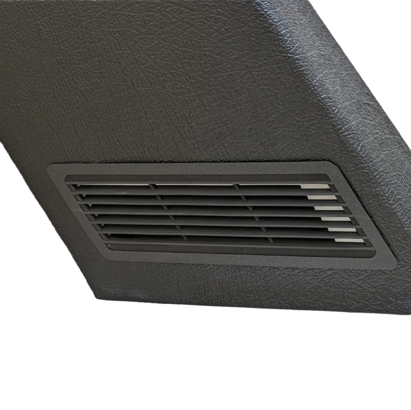 Rear Quarter Panel Vents Pair  RTC6698 & RTC6699 NEW Range Rover Classic — Pair of Rear Quarter Panel Vents for NEW Range Rover Classic Left and Right Side. Using stainless steel screws instead of the fragile pins. Parts Included: - 1x RTC6698 / 390515 - 1x RTC6699 / 390516 - 18x Stainless Steel Screws