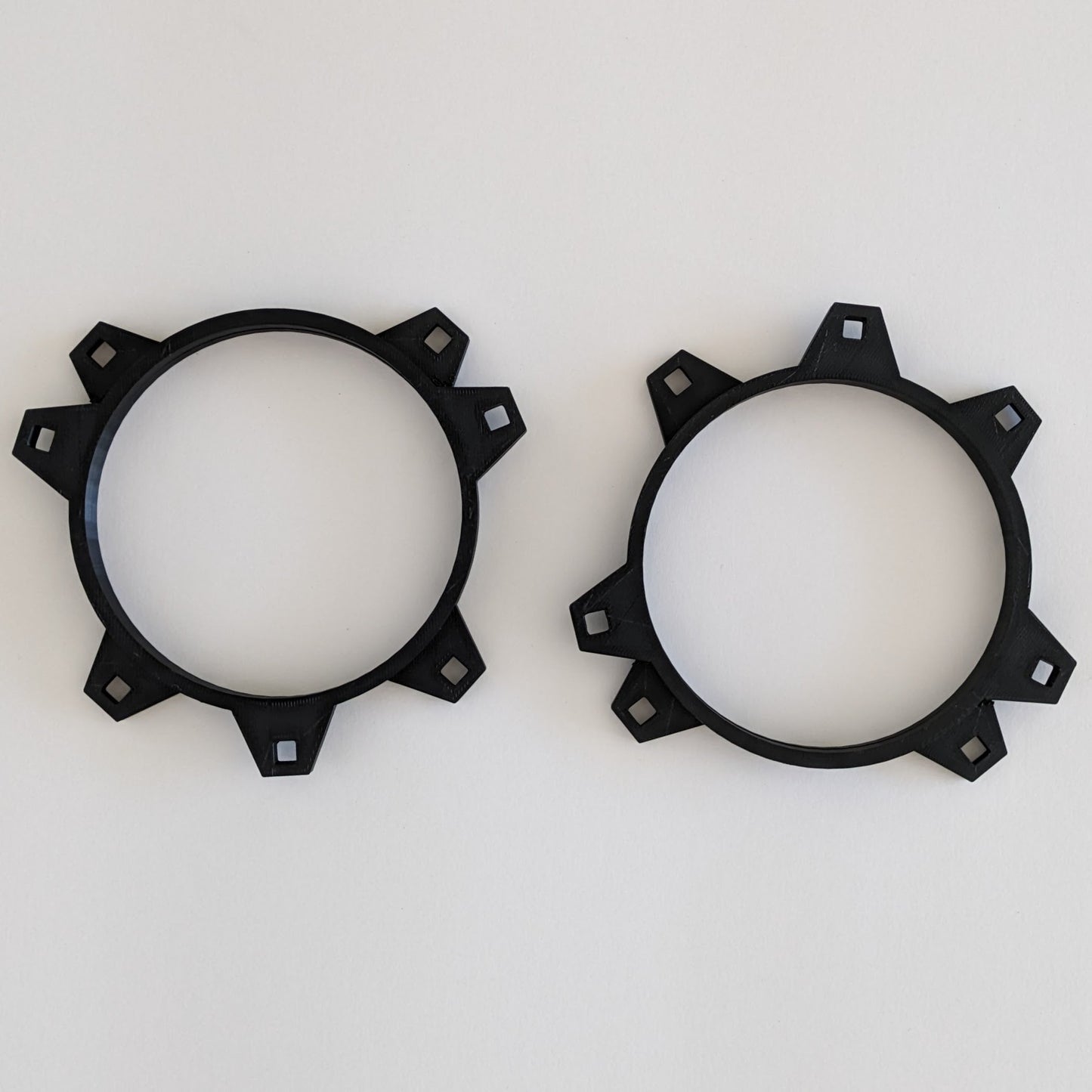Speaker Adapters for Smart 450 — Adapter for converting the 10 cm 3-hole to 10 cm 4-hole speakers in a Smart 450 (10/2000+). The existing 10 cm speakers in the vehicle have three mounting holes but replacement speakers have four.