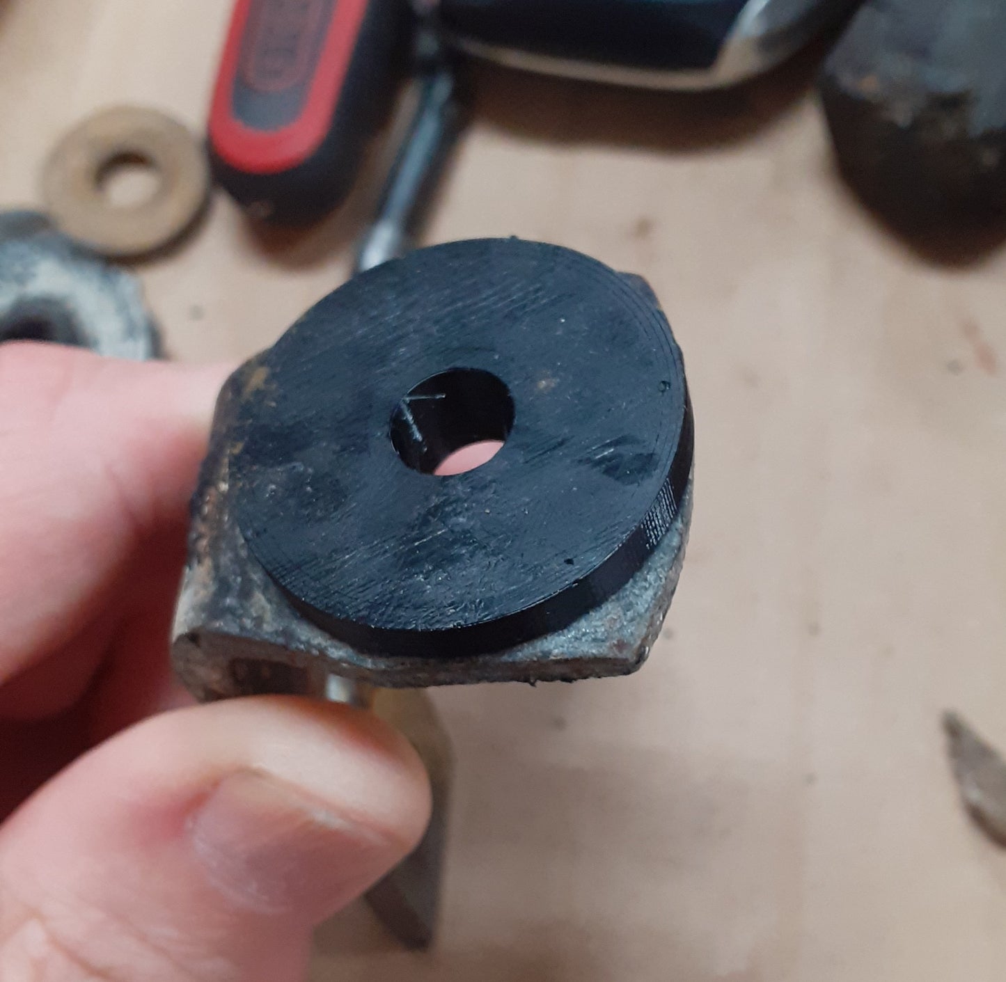 Hard Top Mounting Stud Rubber Buffers Land Rover Series 1 2 3 Defender 338550 — Side panel and hard top mounting stud rubber buffers. OEM reference 338550 ; also substitutes for obsolete 338553 . Fits Land Rover Series 1, 2, 2a, 3, and Defender. Hard top &amp; side panel stud rubber buffers Series 1, 2, 2a, 3 &amp; Defender OEM 338550; replaces 338553 Manufactured replacement part