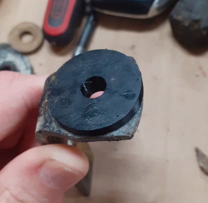 Hard Top Mounting Stud Rubber Buffers Land Rover Series 1 2 3 Defender 338550 — Side panel and hard top mounting stud rubber buffers. OEM reference 338550 ; also substitutes for obsolete 338553 . Fits Land Rover Series 1, 2, 2a, 3, and Defender. Hard top &amp; side panel stud rubber buffers Series 1, 2, 2a, 3 &amp; Defender OEM 338550; replaces 338553 Manufactured replacement part
