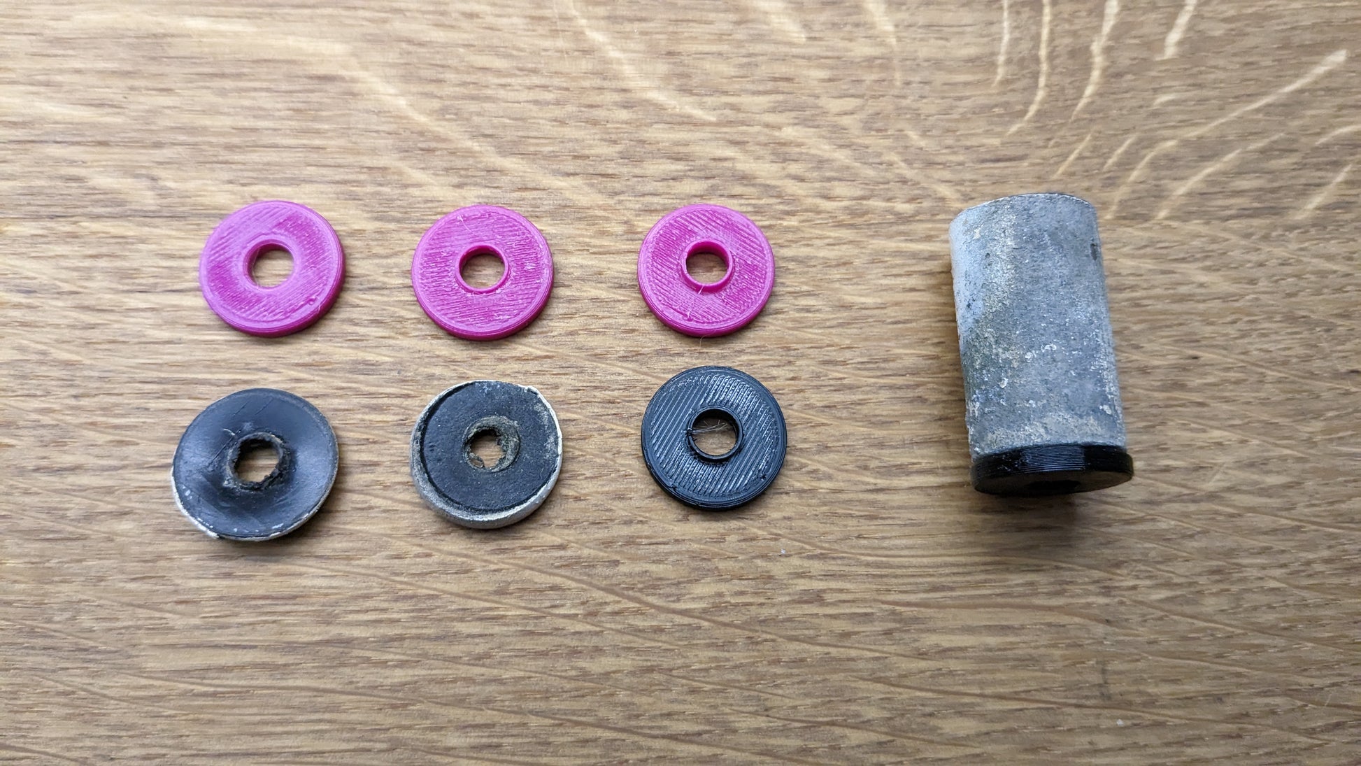 302373 Rubber Washer Pack of 14 for Defender & Series Door Hinges, Tropical Roof Fixings — Restore smooth hinge operation and a reliable seal at the fixing. This pack of 14 rubber washers matches Land Rover part number 302373. Used with door checkers, front door hinges, and tropical roof fixings. Each washer cushions and seals the joint to help maintain correct hinge operation and preserve the seal at the fixing. Replace if the rubber shows hardening, cracking, or permanent deformation. Defender (1987-2006…