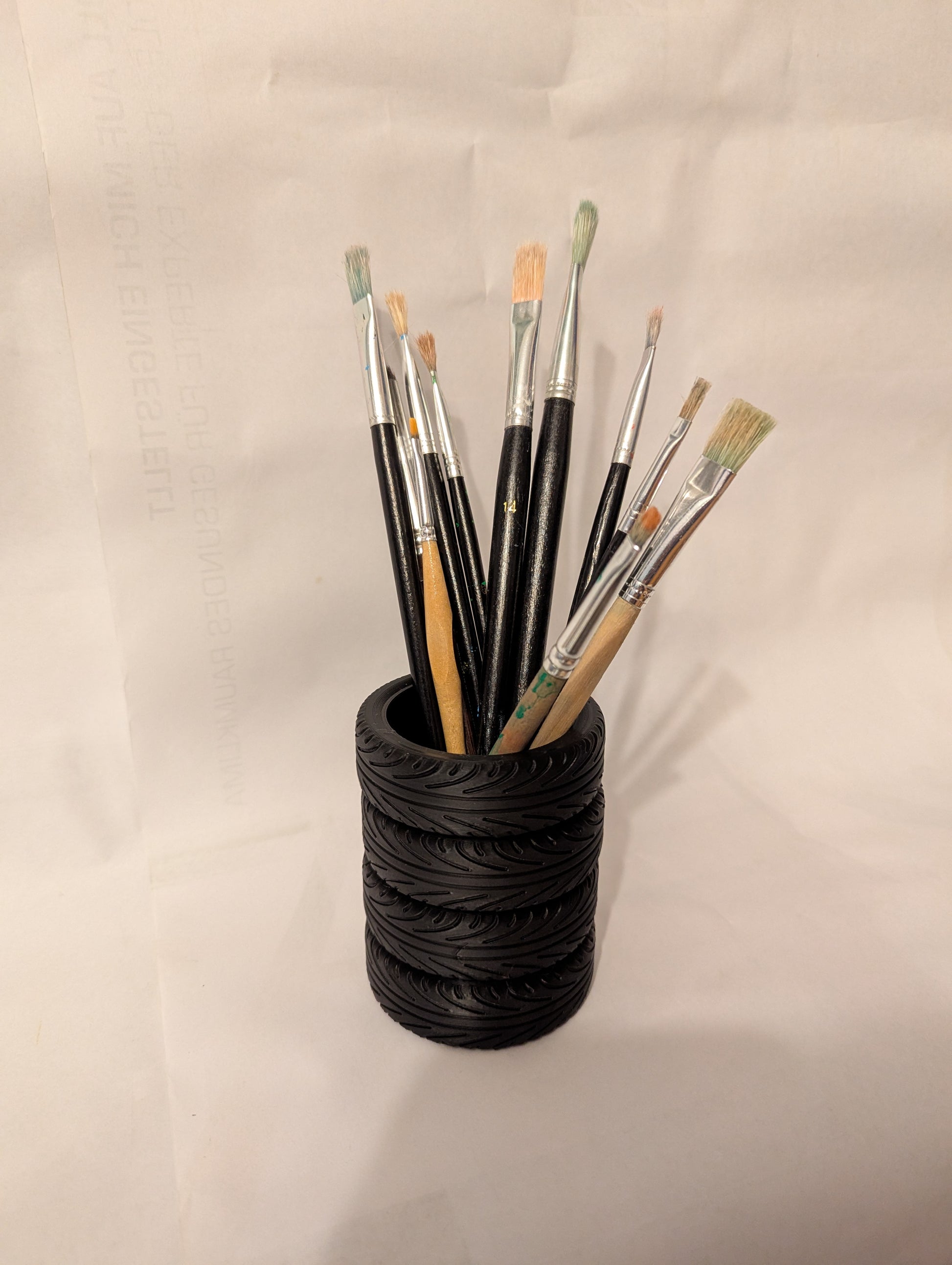 Mud Tire Pen Holder – Offroad Bogger Tire Pen Cup, Flat Bottom Pencil Organizer — Mud tire style for your desk or garage. This offroad bogger tire pen cup keeps pens and pencils in one place while adding a bold wheel-inspired look to any workspace. Loose pens rolling around the bench or cluttering a drawer? A flat-bottom tire pen holder gives you a steady spot that stays put and looks right at home in an office or garage setup. Offroad bogger tire pen holder cup Flat bottom pencil organizer design Compact…